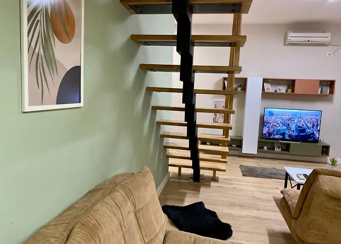 Unique Duplex Near Center Apartment *