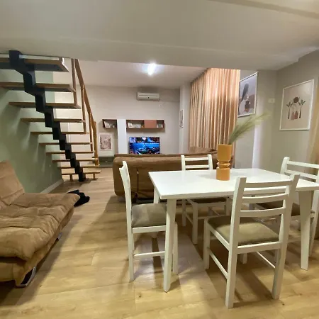 Appartamento Unique Duplex Near Center *